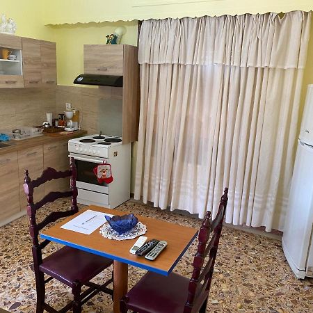 Appartement Anita'S Hosting à Kalamata Extérieur photo